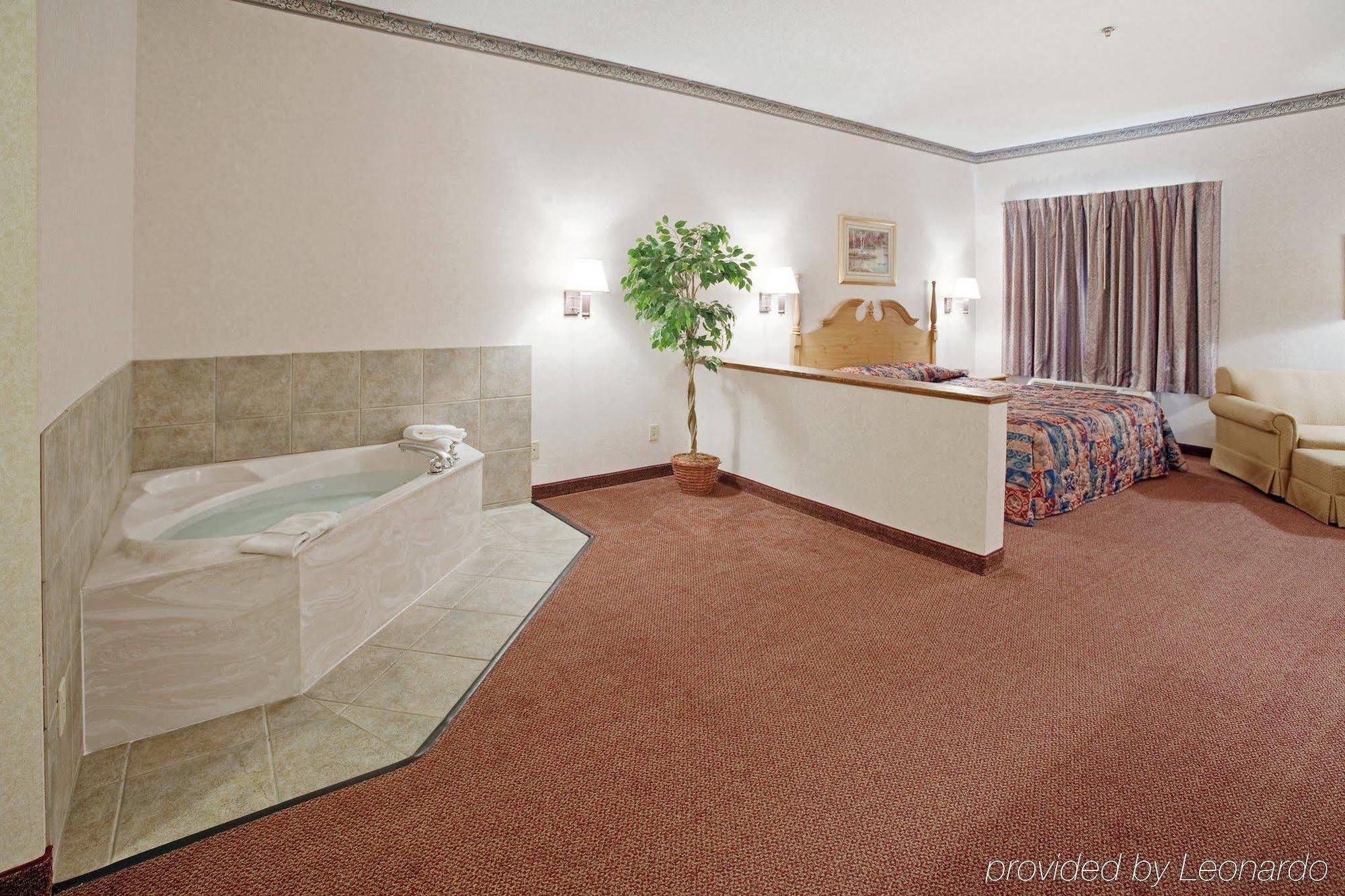 Quality Inn & Suites Kilgore-Longview Pokoj fotografie